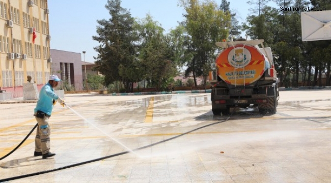 Haliliye'de Okullar Açılmadan Temizlik Çalışması;