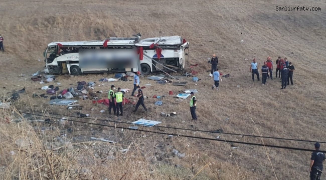Katliam Gibi Kaza Yolcu otobüsü takla attı: 15 ölü 