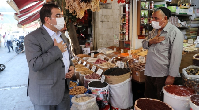 Başkan Canpolat Urfa'nın Tarihi Bölgelerinde Halkla Buluştu;