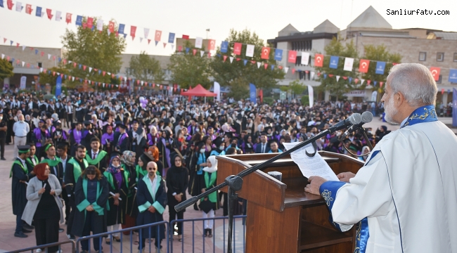 Harran Üniversitesinde Mezuniyet Coşkusu Yaşandı