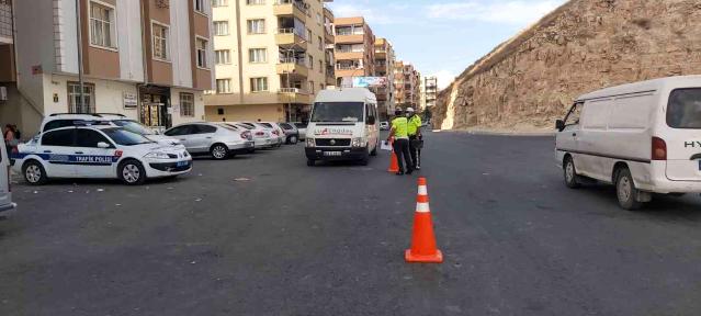 Şanlıurfa Birecik'te  öğrenci servisleri denetlendi;