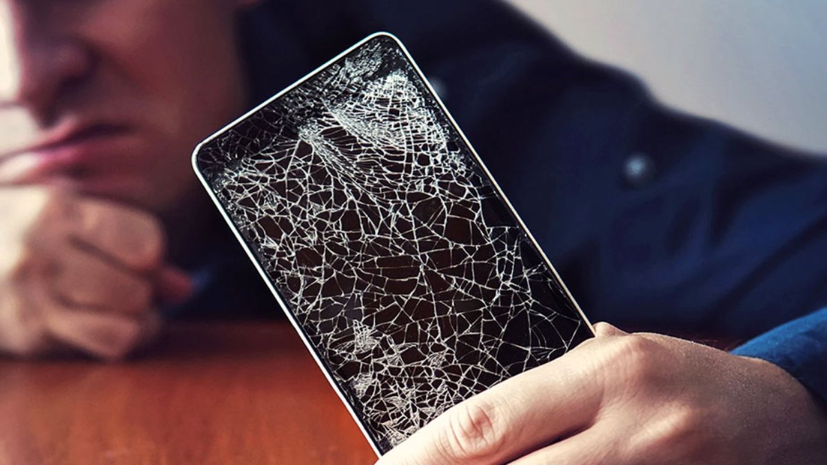 Telefonunuz Kırılırsa Korkmayın Kendi kendini tamir eden telefon ekranı geliştirildi