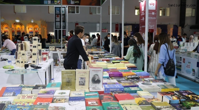 4. Ulusal Kitap Fuarı Yoğun İlgi Görüyor