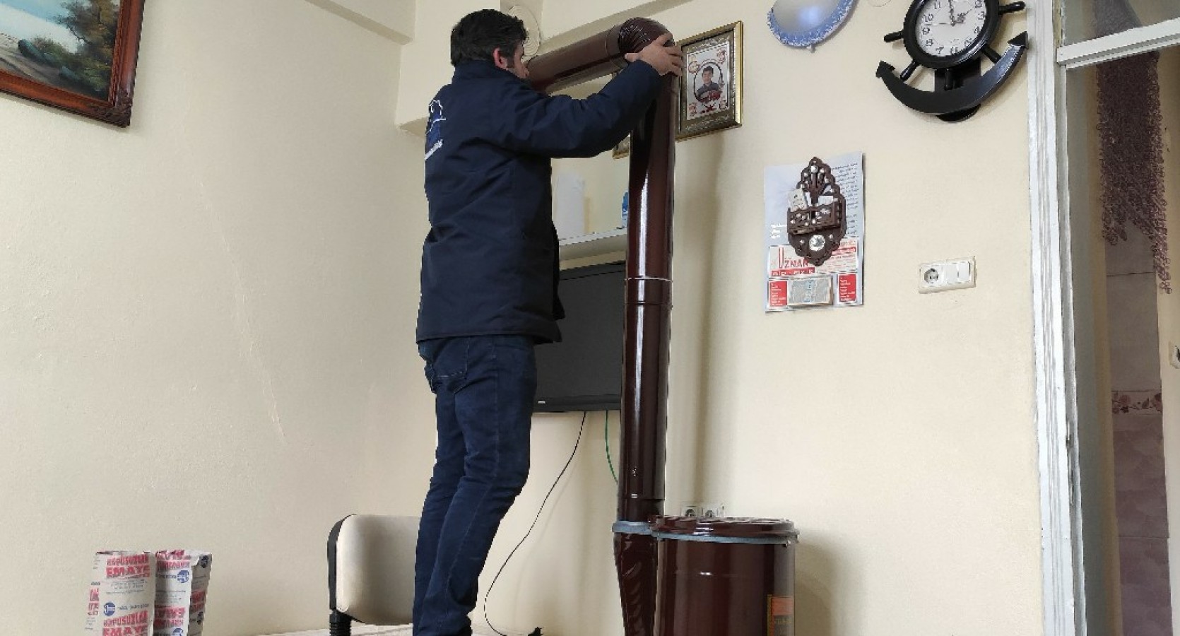 Büyükşehir Belediyesi’nin sobalarıyla ısınacaklar;