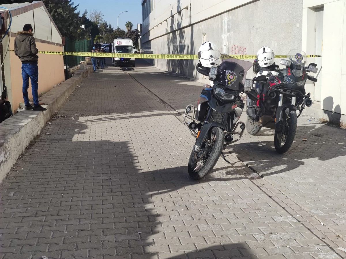 Urfa’da intihar! Otel odasından atladı;