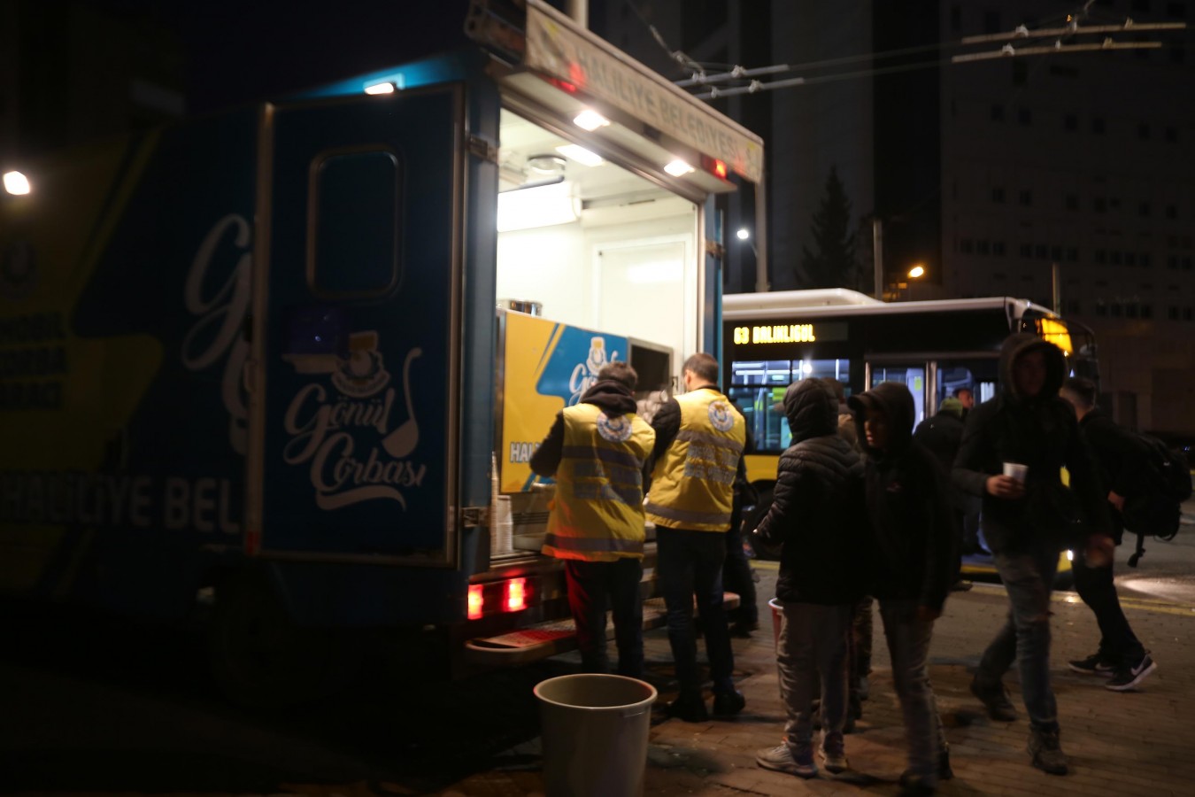 Haliliye’de günlük 6 bin kişiye “gönül çorbası” ikramı;