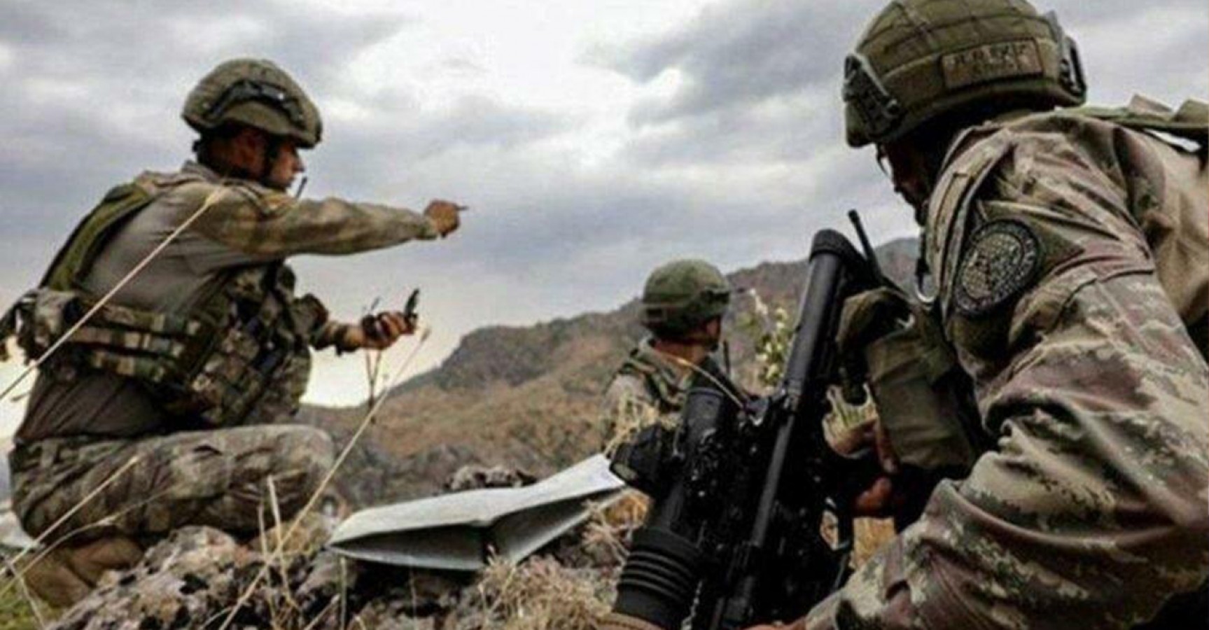 10 terörist Urfa sınırında saldırı girişiminde bulundu!;