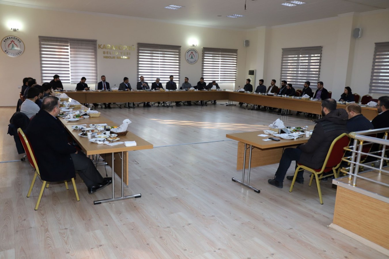 Baydilli, mimarlar ile fikir alışverişinde bulundu;