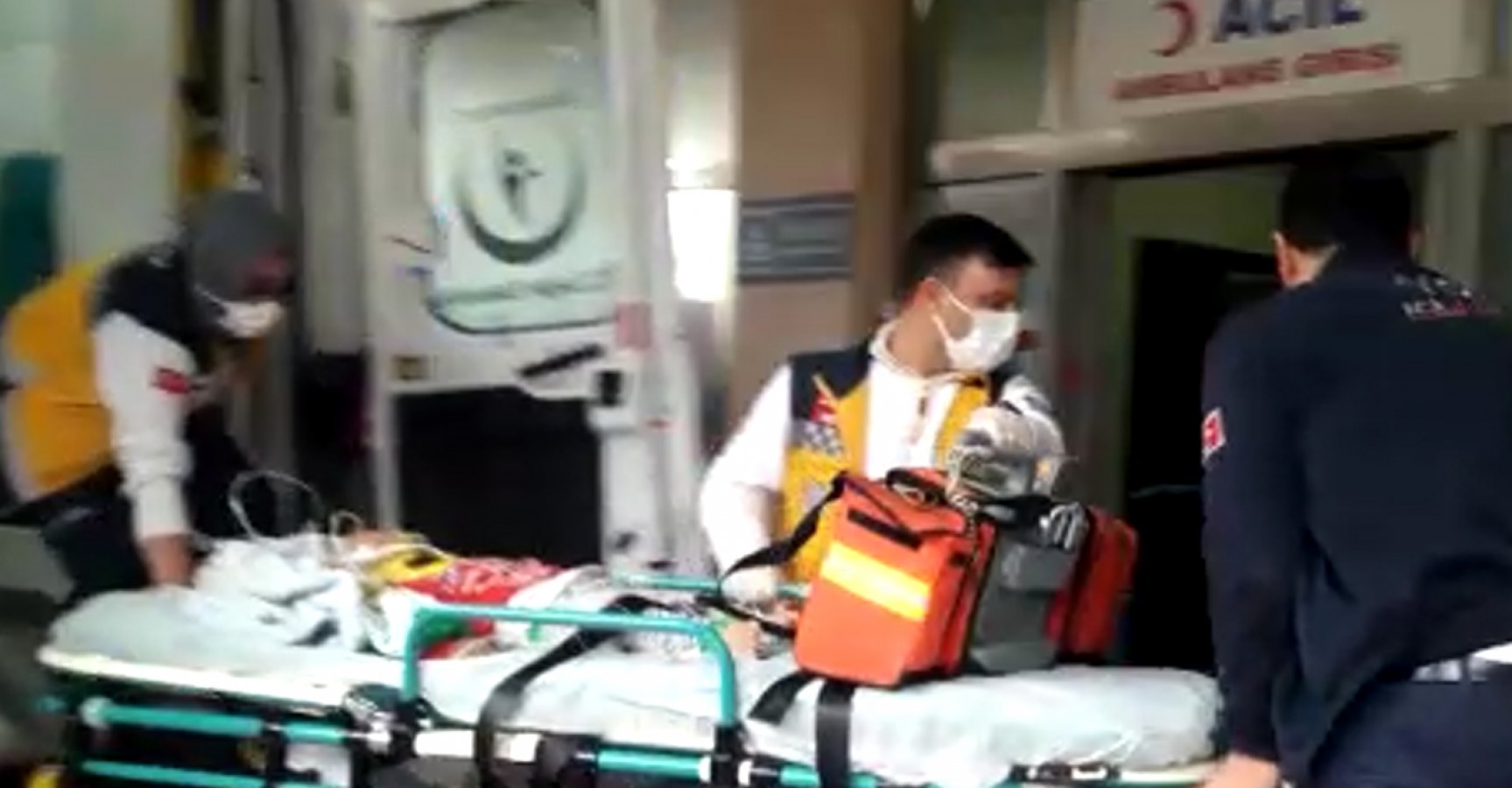 Merdivenden düşen 11 aylık bebek hastaneye kaldırıldı!;