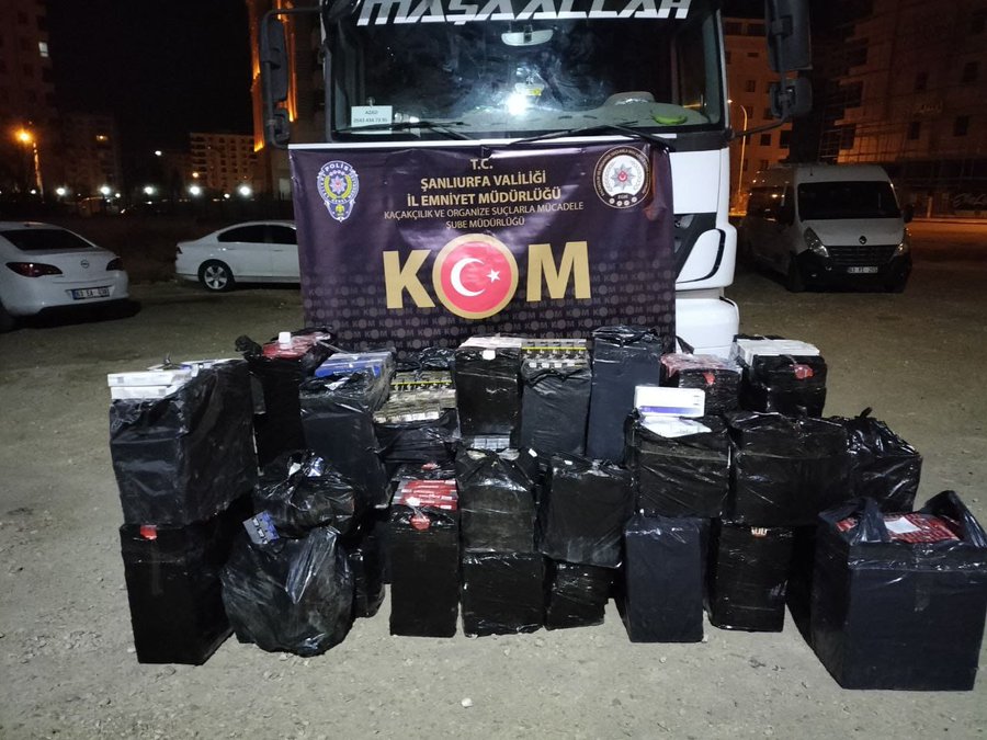 Şanlıurfa'da binlerce kaçak paket ele geçirildi!;