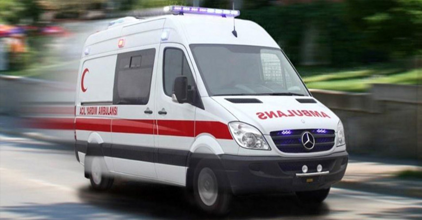 Akçakale'de yüksekten düşen şahıs hastaneye kaldırıldı;