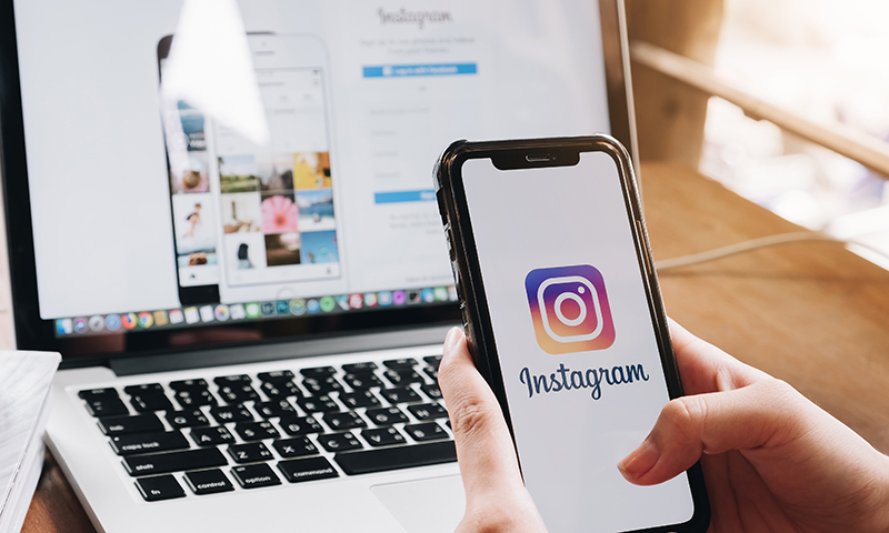 Instagram akış videolarına Türkçe otomatik altyazı özelliği geliyor;