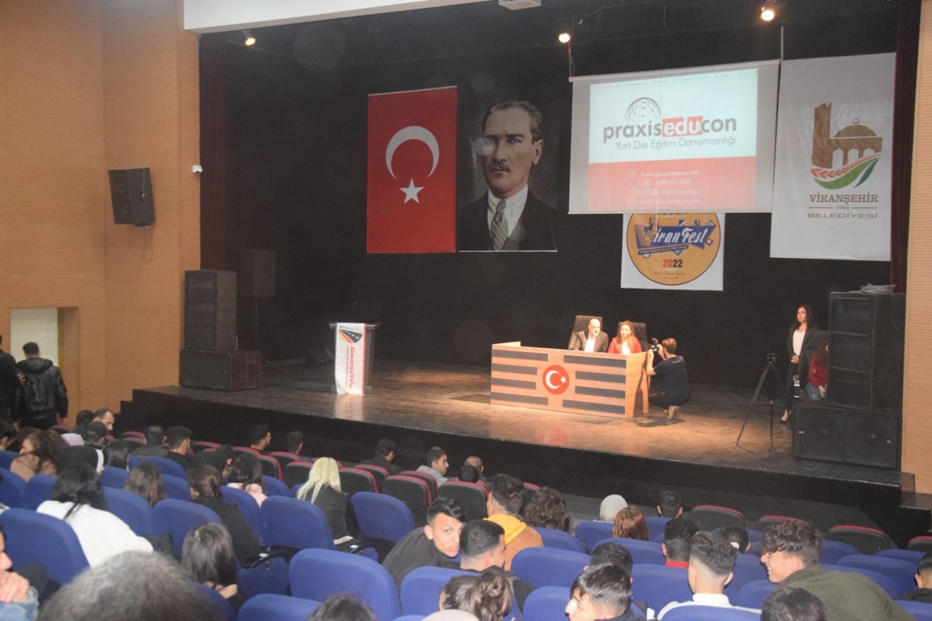 Viranşehirlilere ‘Almanya’da denklik ve istihdam süreci’ anlatıldı;