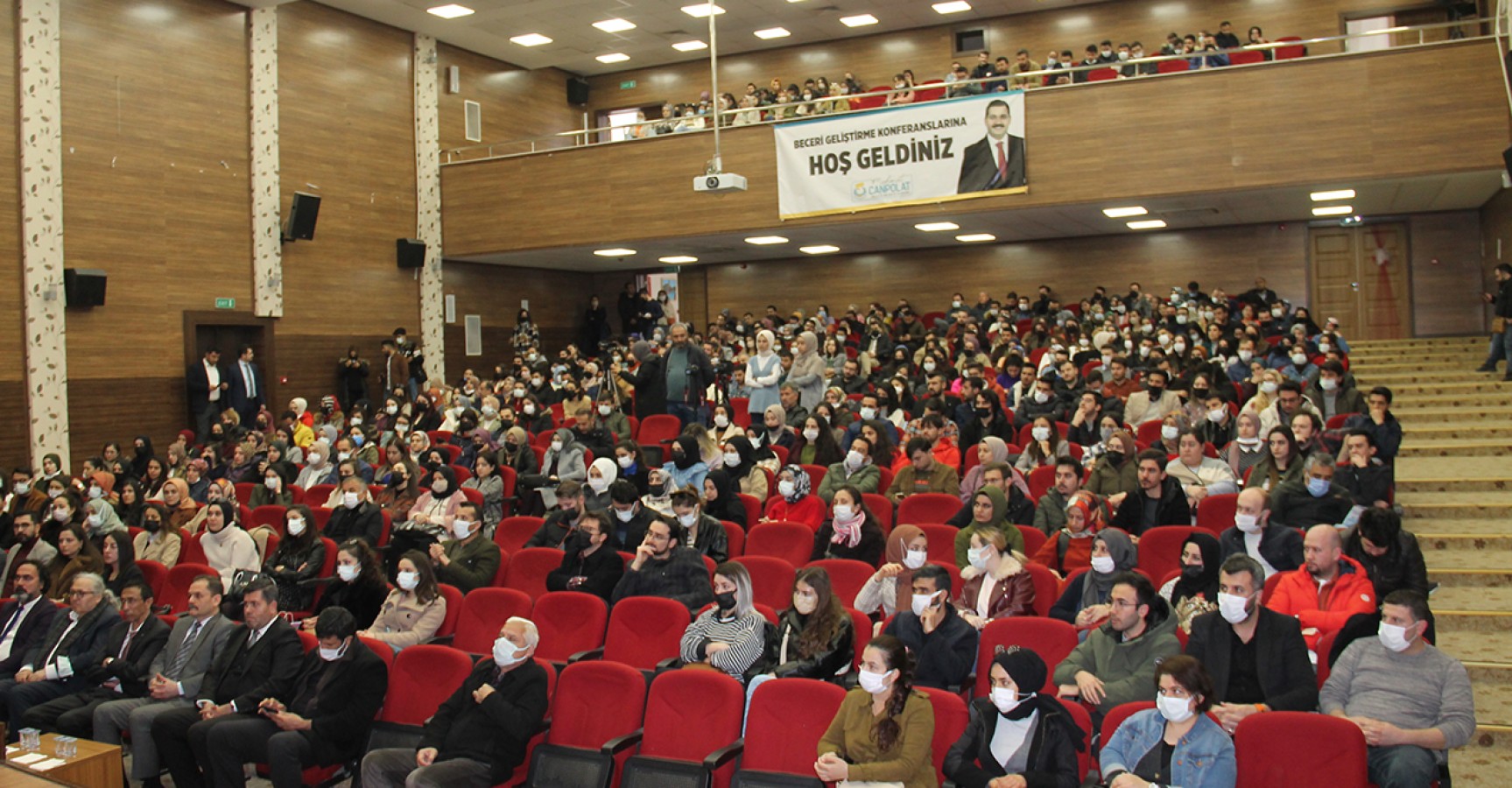 Okul psikolojik danışmanlarına beceri konferansı;