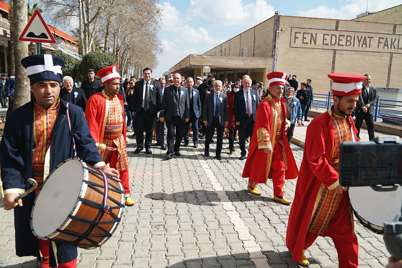 HRÜ’nün 30. kuruluş yıl dönümü çeşitli etkinliklerle kutlanıyor;