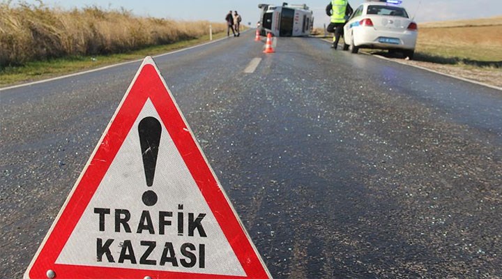 'Ölüm yolunda' zincirleme trafik kazası;