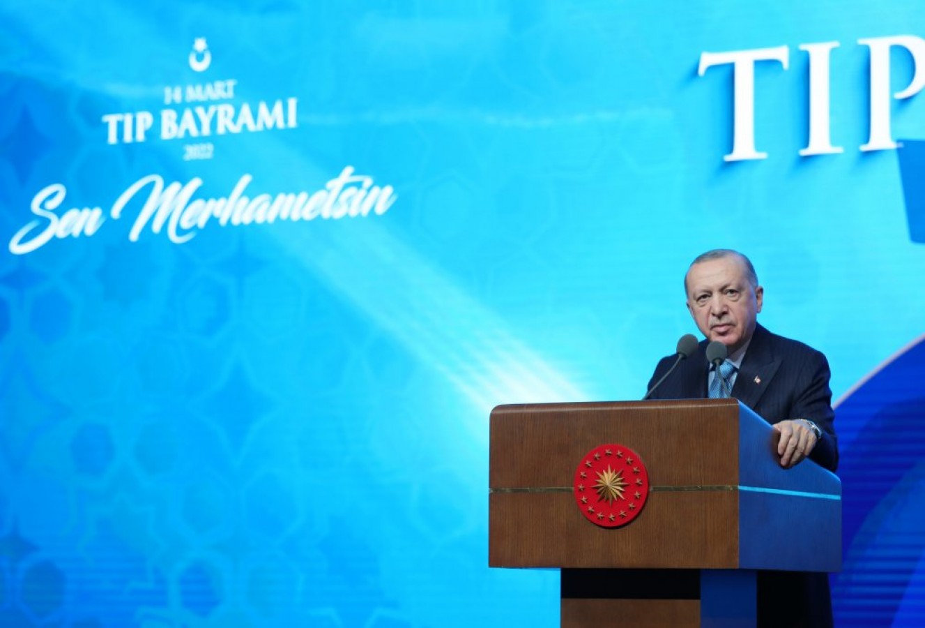 Sağlık çalışanlarına yeni düzenleme;