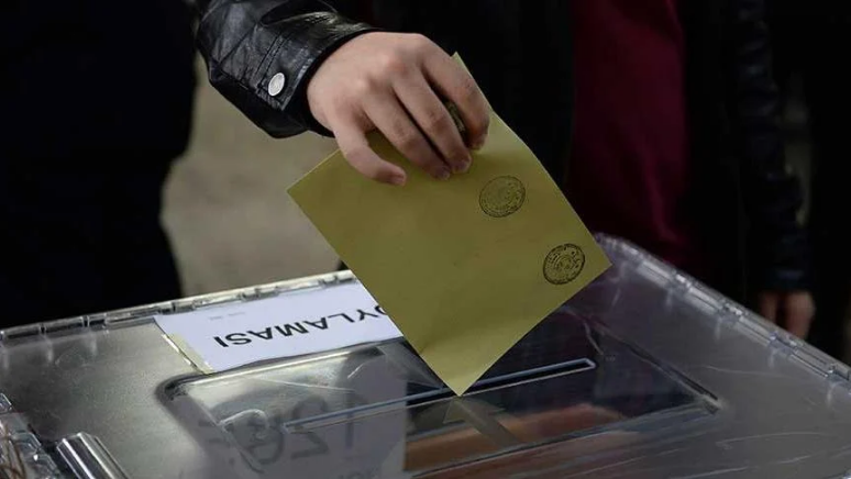 AK Parti'nin oyu bir yılda her ay eridi yüzde 30’un altına düştü;