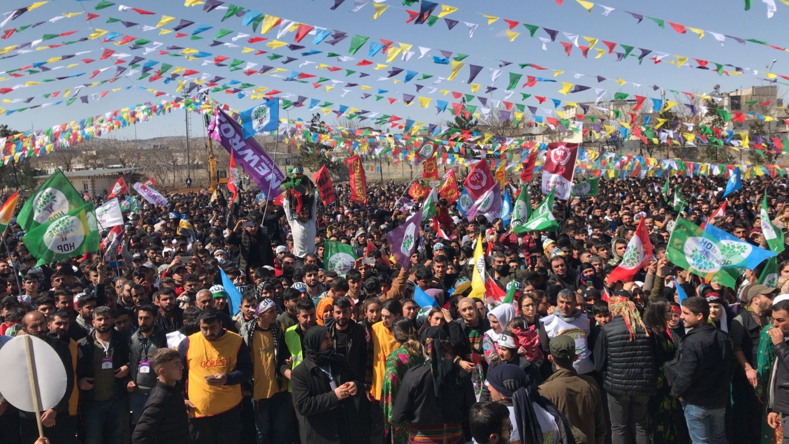 Urfa’da nevruz coşkusu;