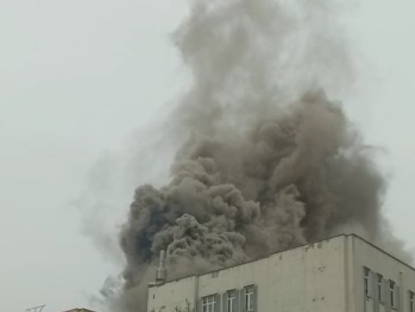 Urfa'da lokantada çıkan yangın korkuttu!;