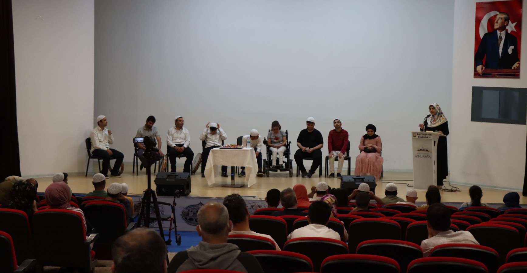 Engelli koordinasyon ve yaşam merkezinde öğrencilerin hatim sevinci ;