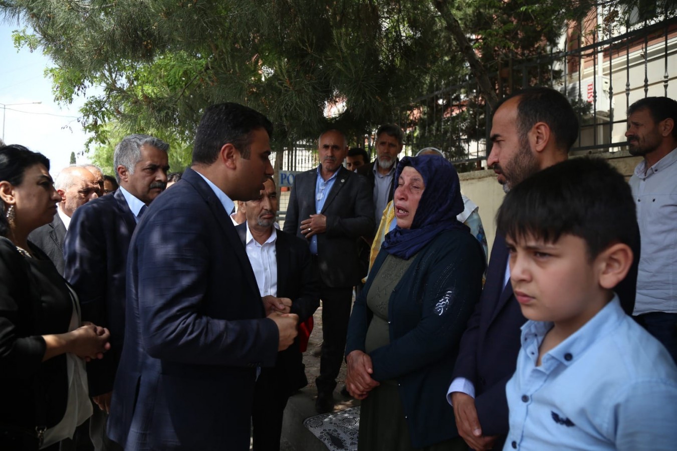 HDP heyeti Şenyaşar ailesinin bayramını kutladı;