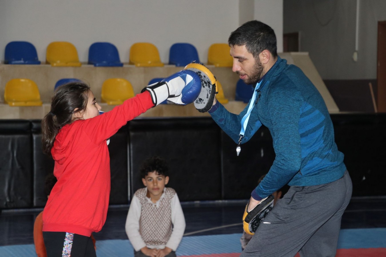 Karaköprü’de geleceğin sporcuları yetişiyor;