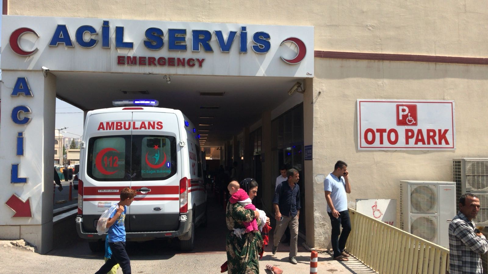 Şanlıurfa’da otomobil takla attı! 2 yaralı;