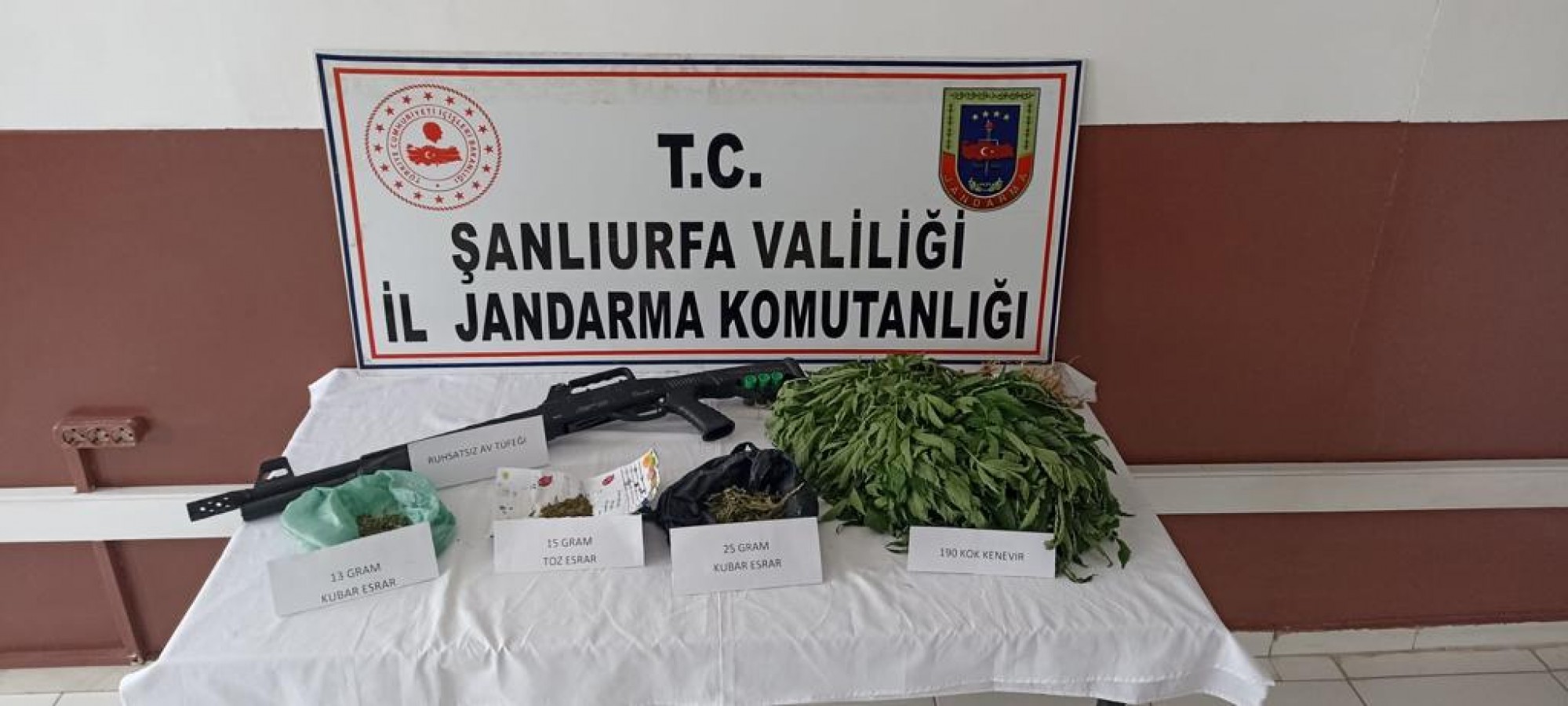 Urfa’da jandarmadan uyuşturucu operasyonu;