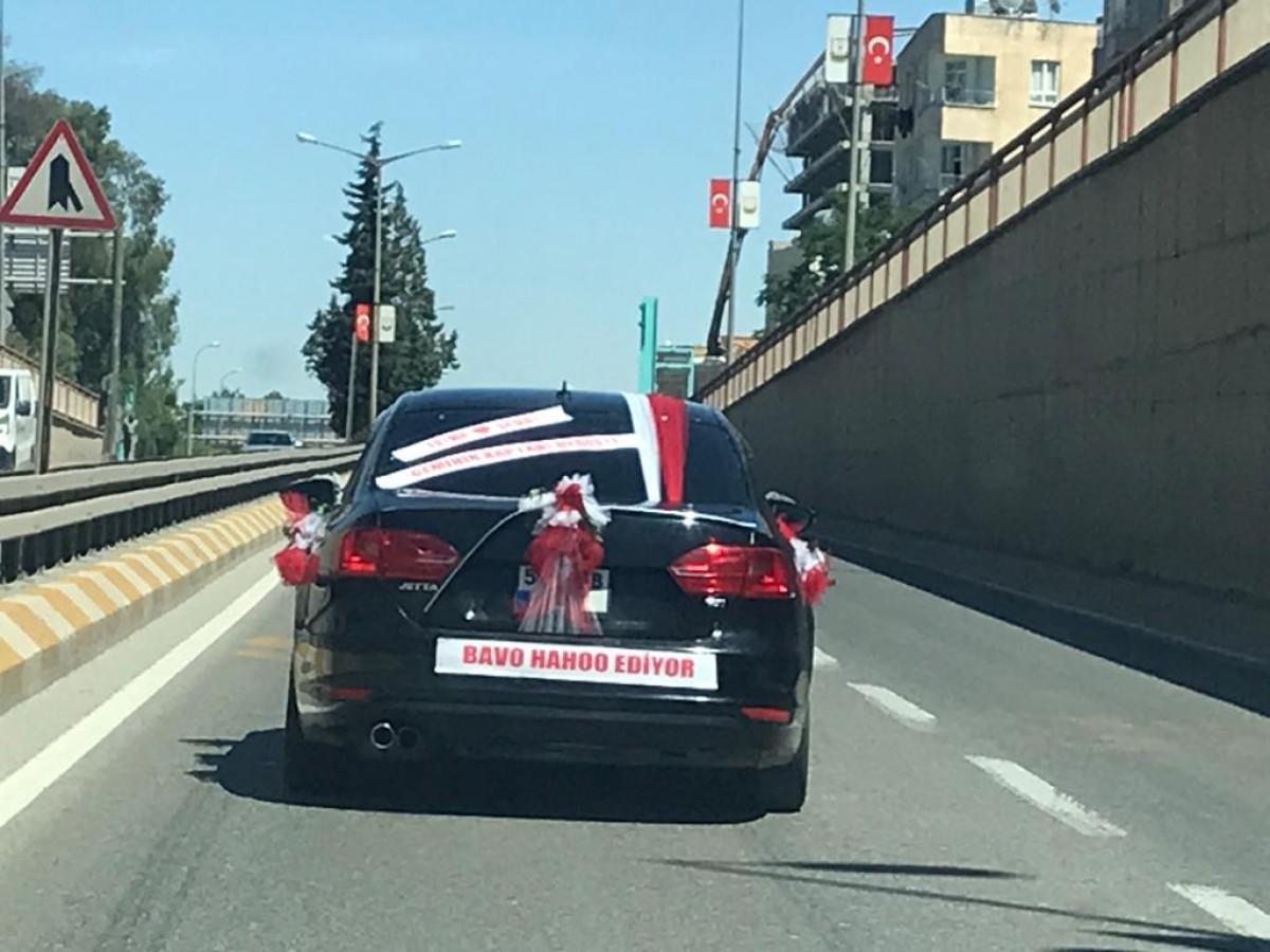 Urfa’da güldüren gelin arabası yazısı!;