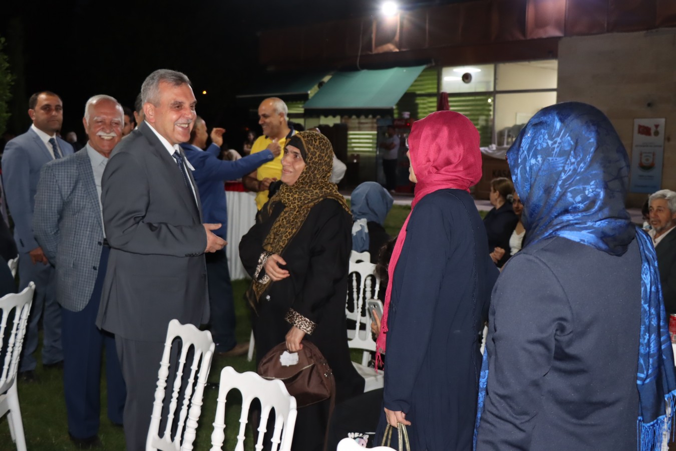 Urfa Lisesi mezunları 15. kez buluştu;