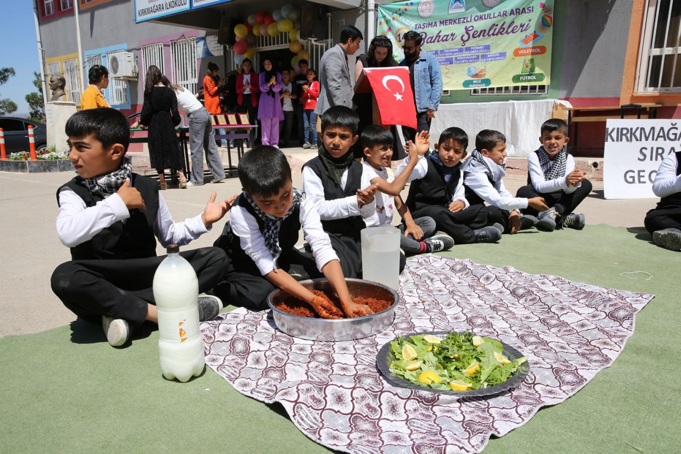 Çocukların ‘Sıra Gecesi’ etkinliği beğeni topladı;