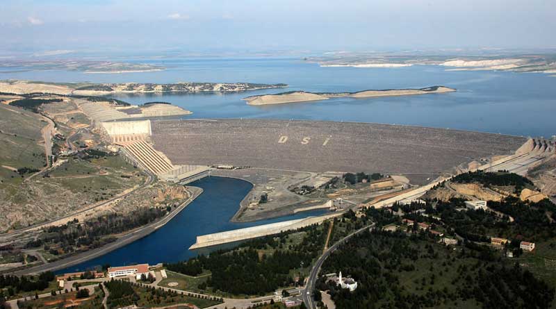 Şanlıurfa hidroelektrikte en yüksek kapasiteye sahip il;