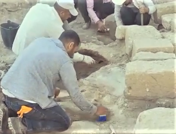 Urfa Kalesi’ndeki kazı çalışmaları sürüyor;