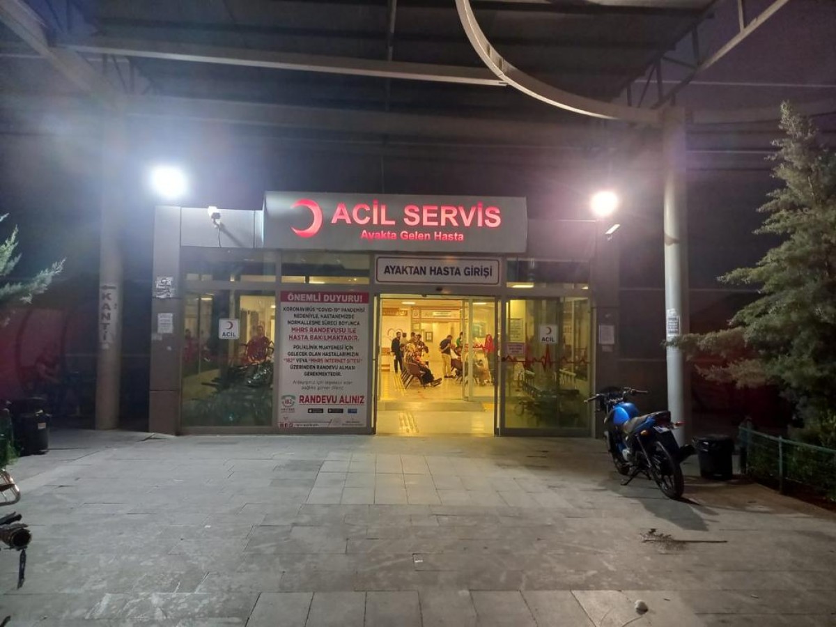Şanlıurfa'da kaza! Otomobil ile motosiklet çarpıştı...;