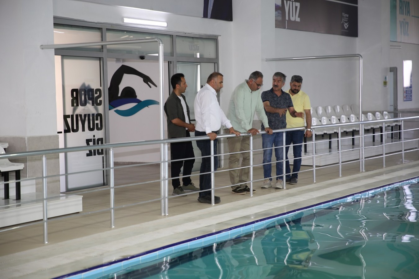 Yapımı tamamlanan olimpik yüzme havuz açılışa hazırlanıyor