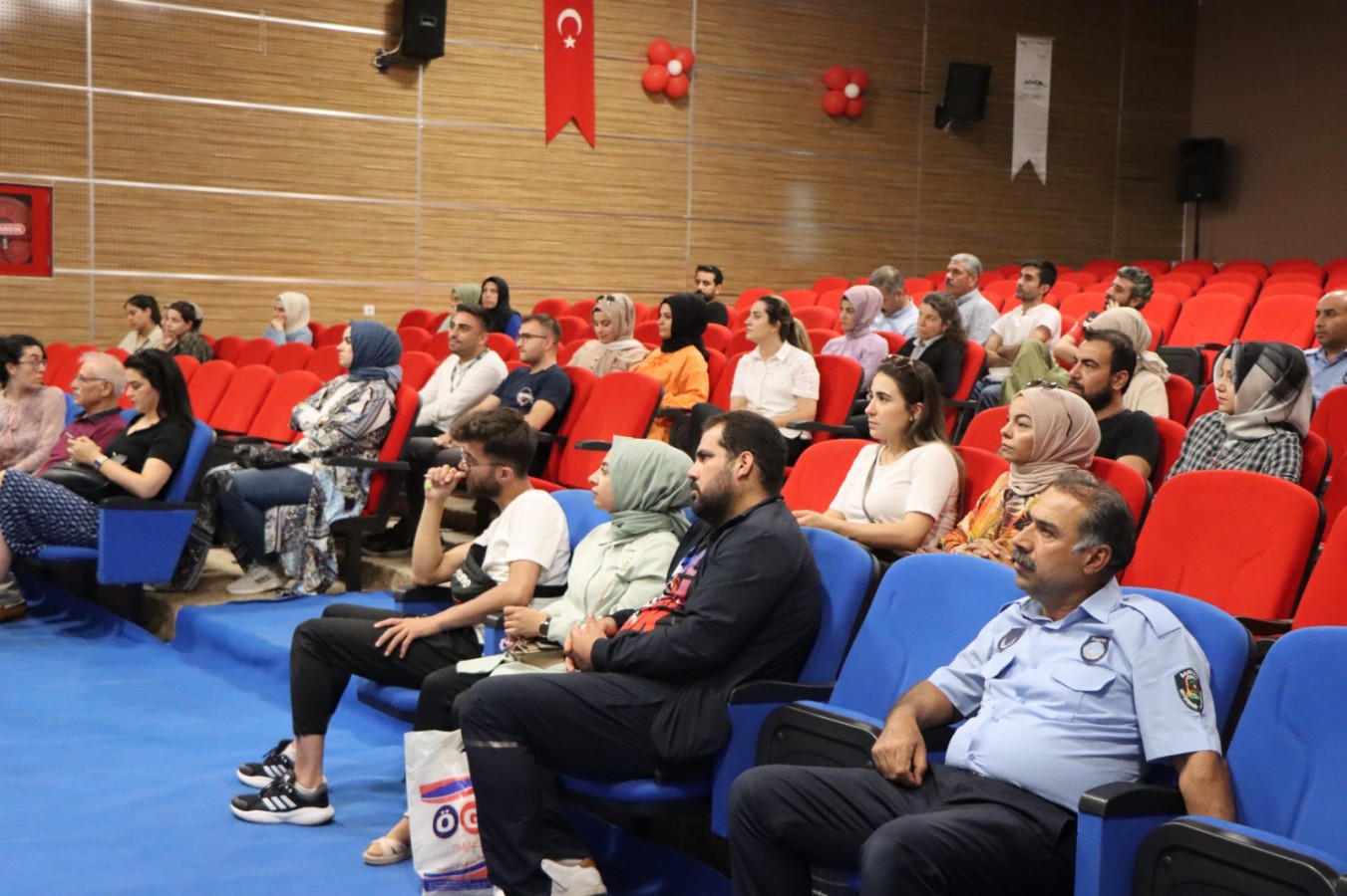 Büyükşehir personellerine madde bağımlılığıyla mücadele eğitimi;