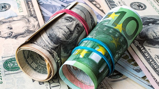 Euro ve dolarda tarihi gün;