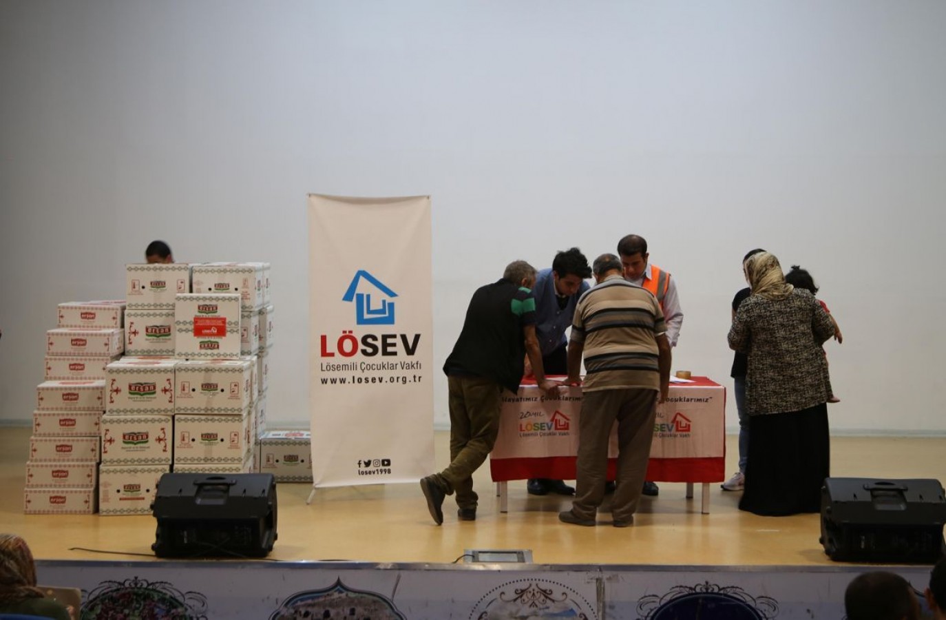 Şanlıurfa'da Mutlu Et Projesiyle Onlarca Aileye Dağıtıldı;