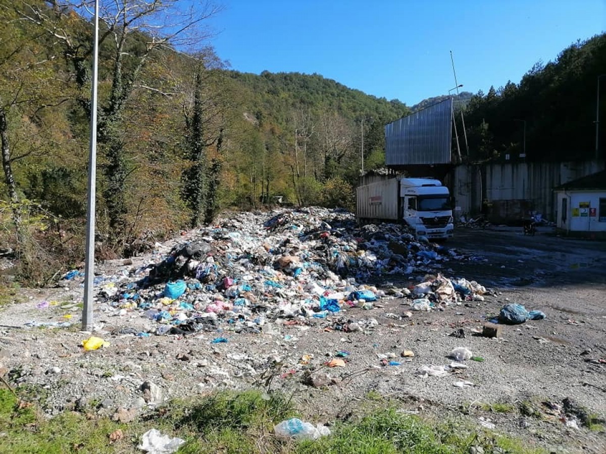 CHP'li başkandan 'çöp tepkisi'