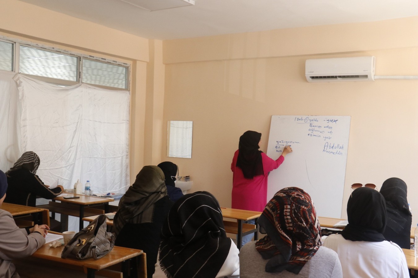 Akçakale Belediyesinden Kadınlara Eğitim Desteği