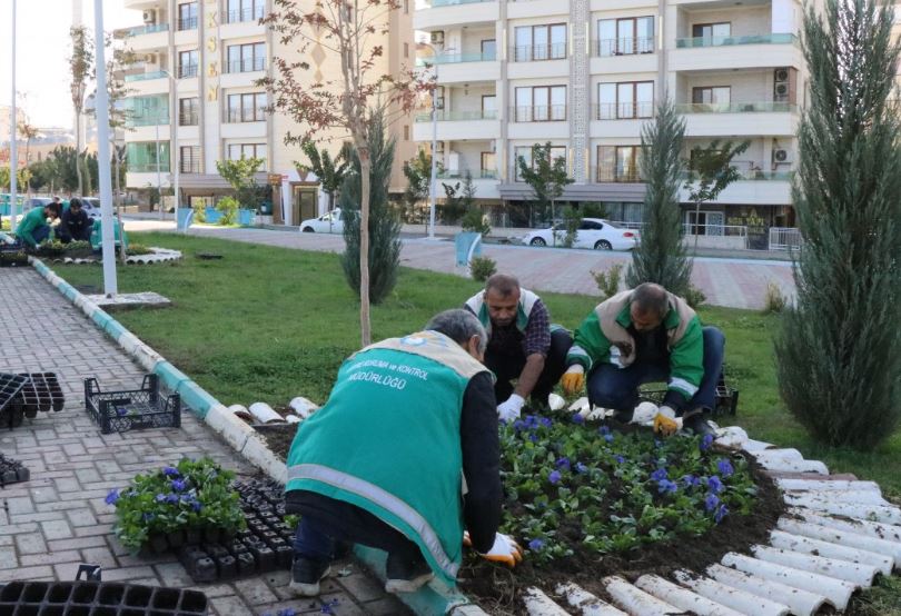 Haliliye Çiçeklerle Güzelleşiyor..;