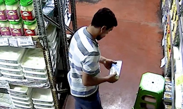 Urfada Marketten Peynir Çaldı Güvenlik Kamerasına Yakalandı;
