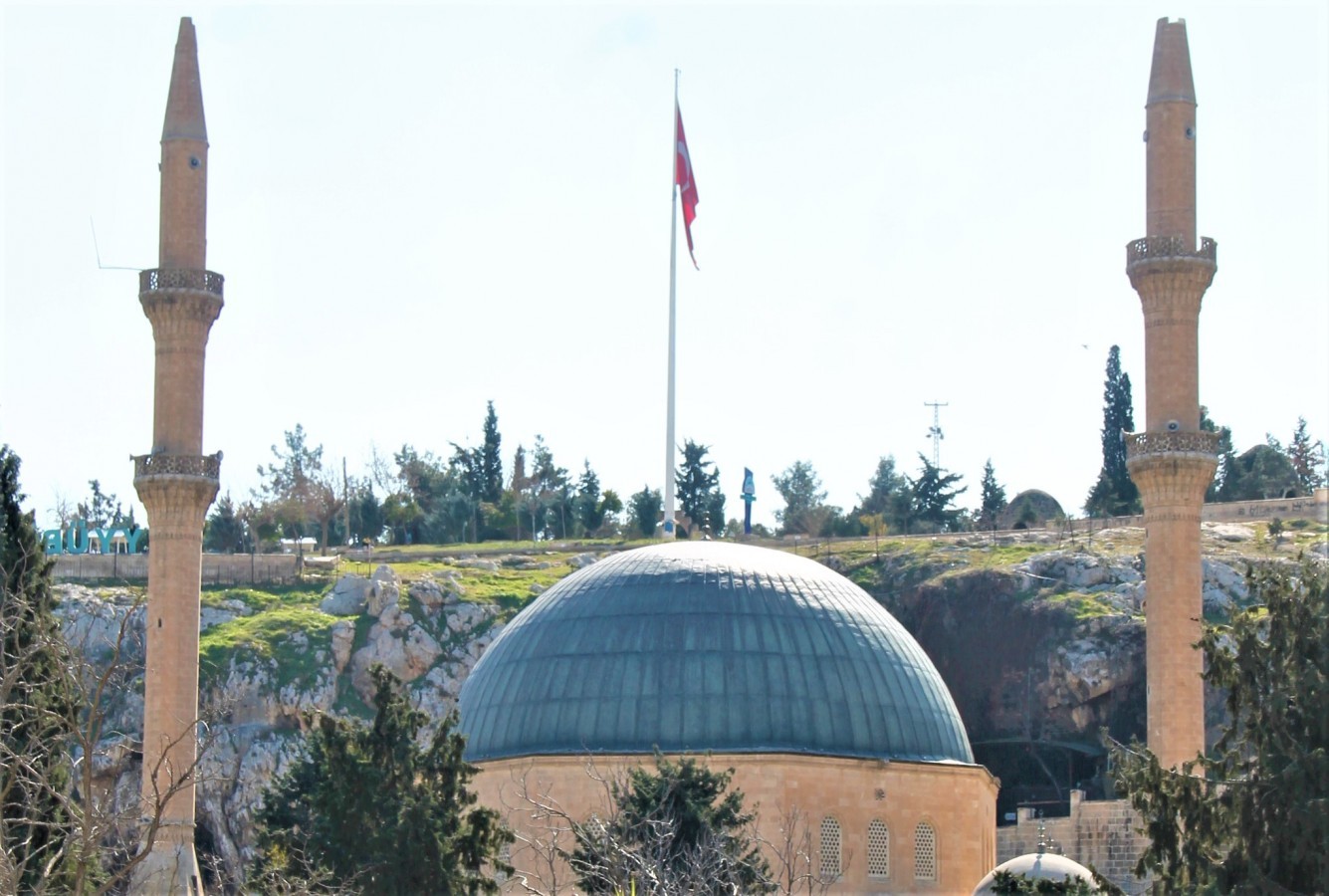 Şanlıurfa'da ki Depremde Tarihi Camilerde Hasar Aldı..;