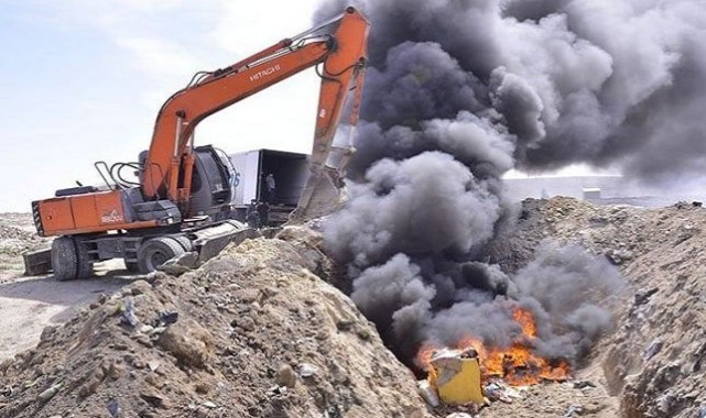 Şanlıurfa'da Kaza Sonrası Bozulan 1 Milyonluk Dondurulmuş Tavuk İmha Edildi