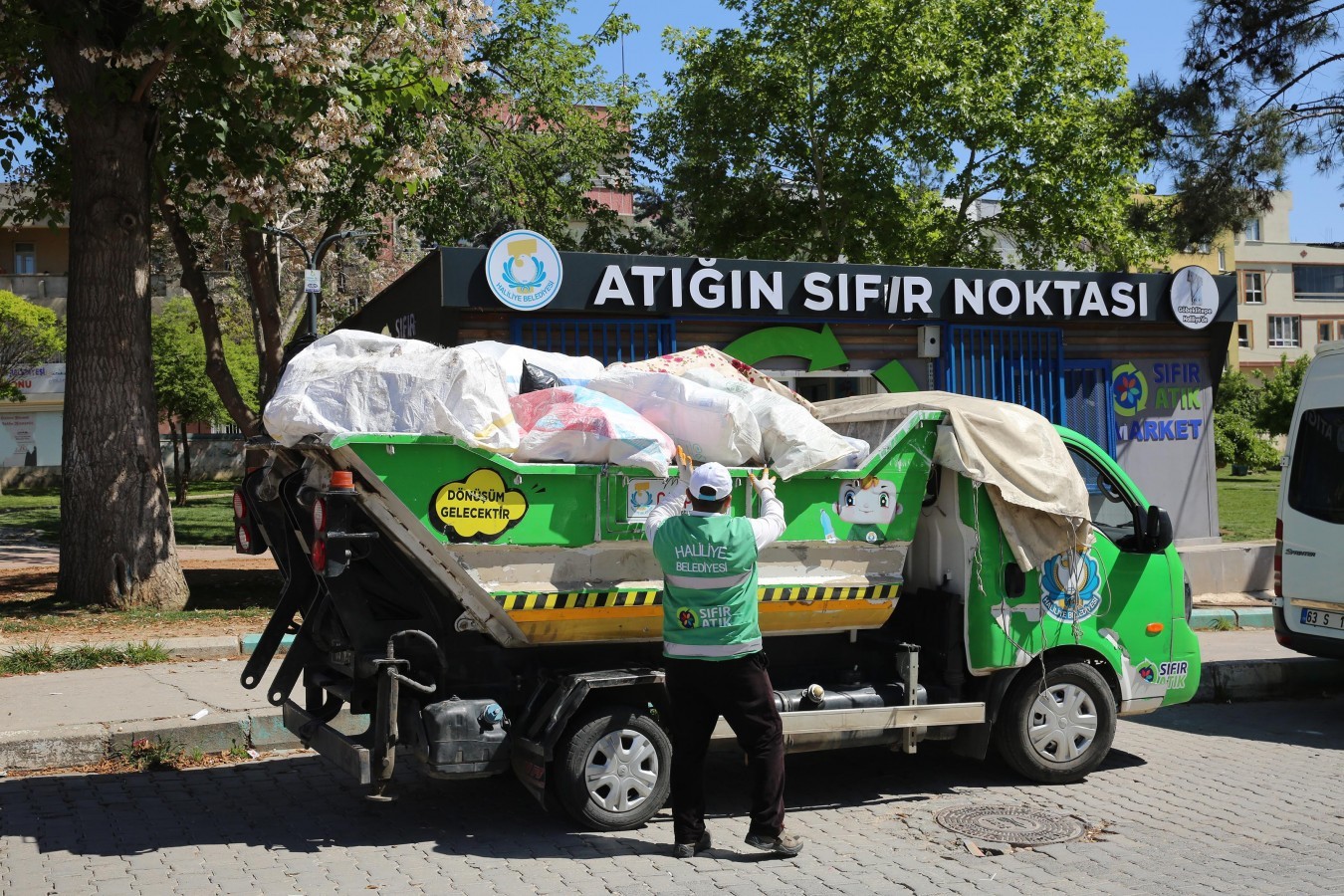 Haliliye Sıfır Atık Marketler ile Geri Dönüşüme Katkı Sağlıyor