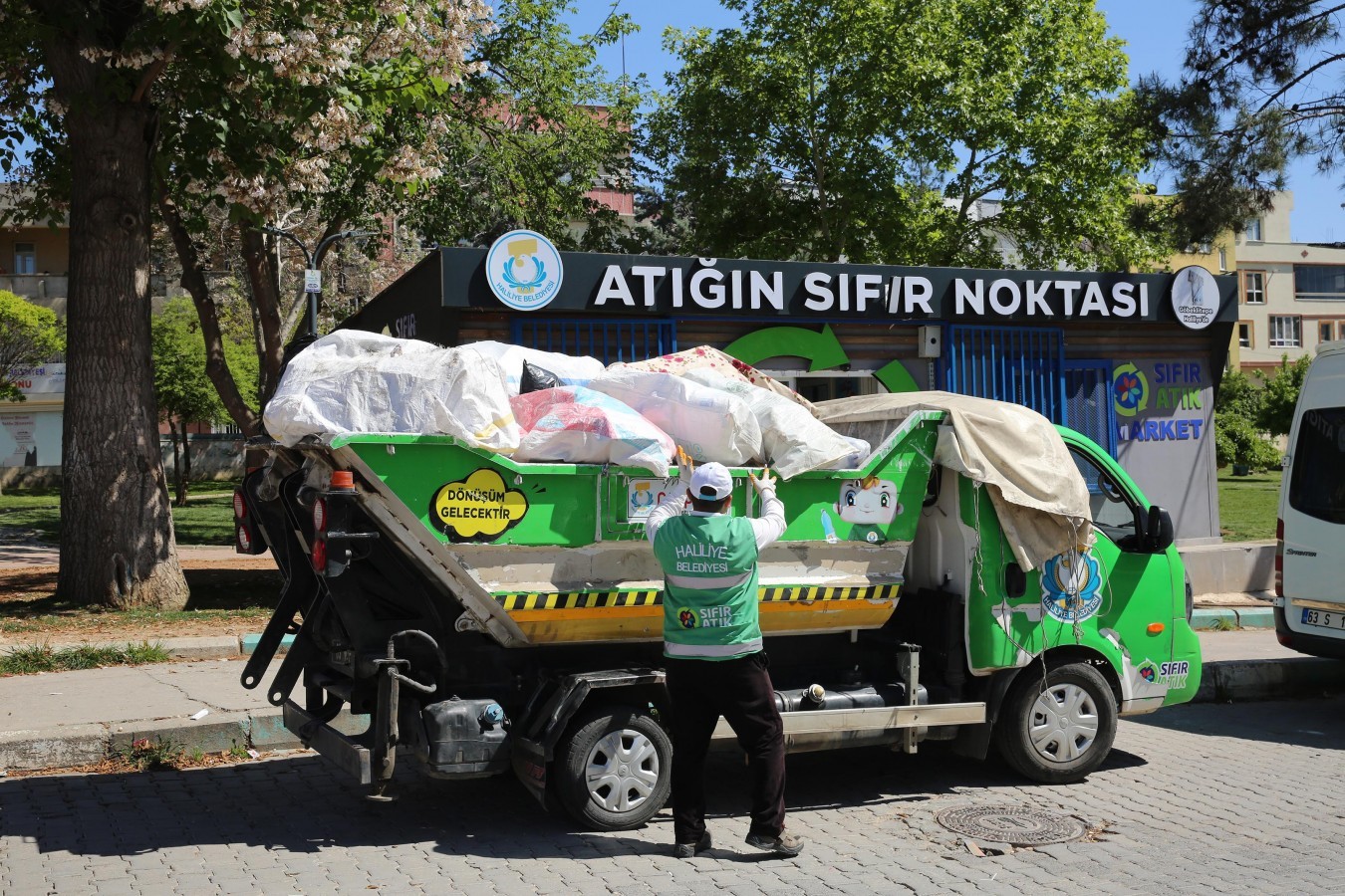 Haliliye Sıfır Atık Marketler ile Geri Dönüşüme Katkı Sağlıyor;