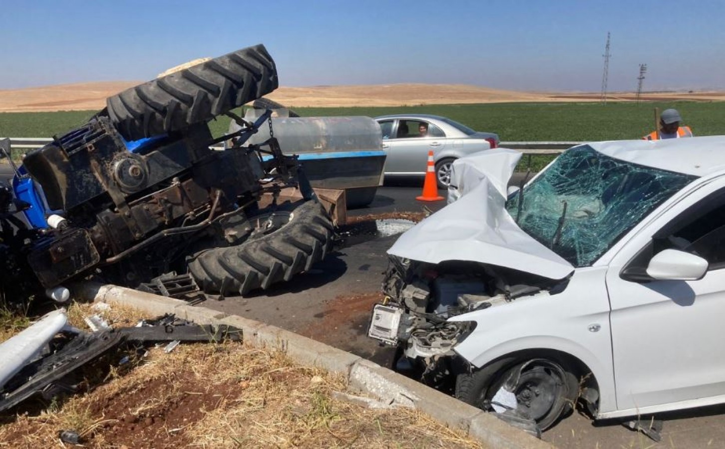 Hilvan'da Traktör Kazası 1 Yaralı;