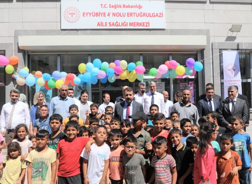 Urfa Valisi Ayhan Eyyübiye'de Aile Sağlığı Merkezi Açılışına Katıldı..;