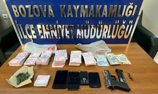 Urfa ve Bozova'da Uyuşturucu Operasyonu;
